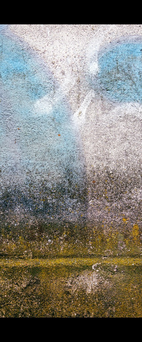 Wall 3 by Maciej Jabkowski