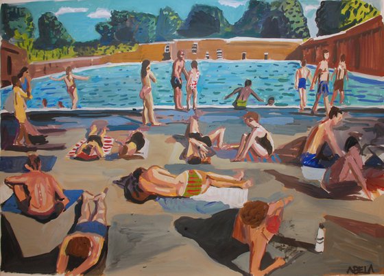 A crowded London Lido