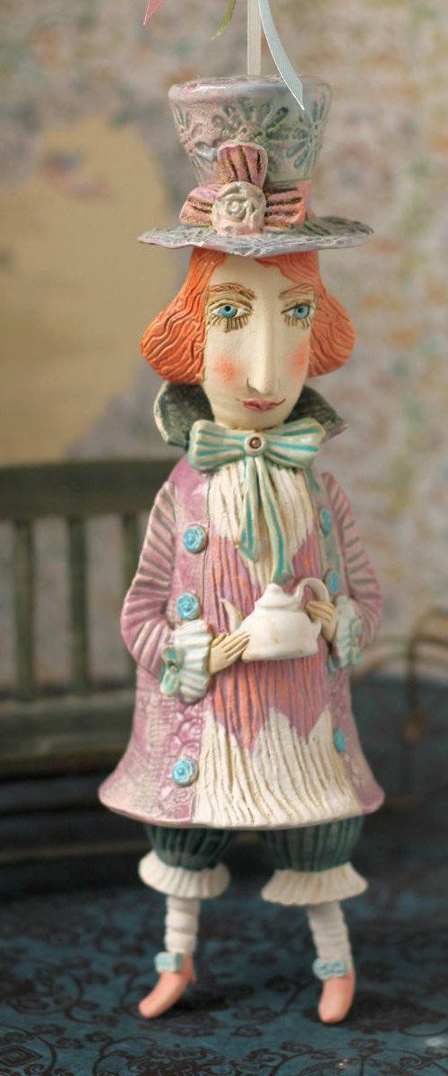 Hatter II. Sculptured Bell-Doll. Just a little bit mad by Elya Yalonetski