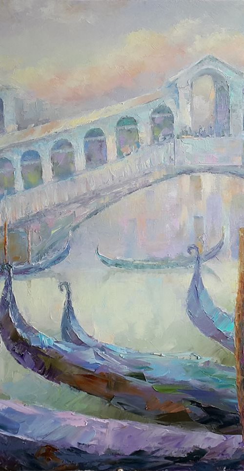 Early morning - Rialto Bridge by Viktoria Lapteva