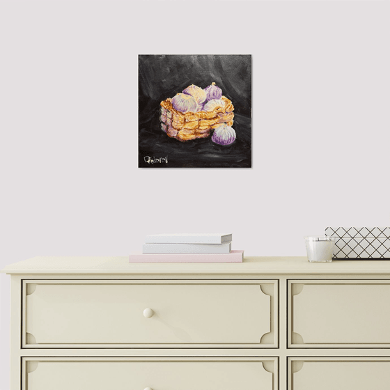 Garlic Bulbs in Woven Basket