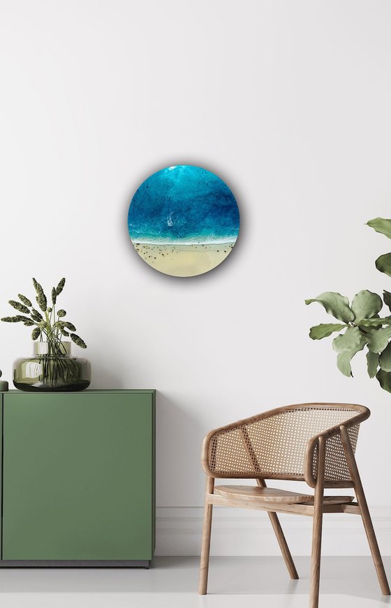 Round ocean #103