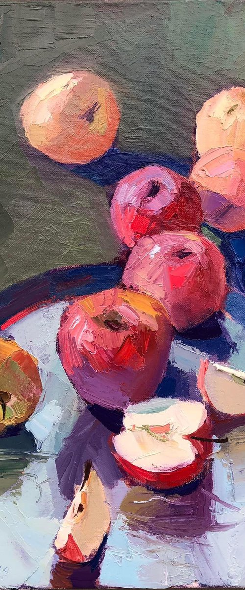 Apples by Ivan Dragan