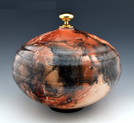 Horsehair Raku sculptural vessel h299