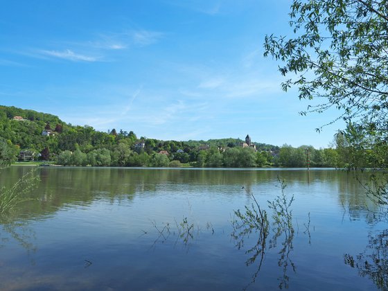 Vétheuil au printemps