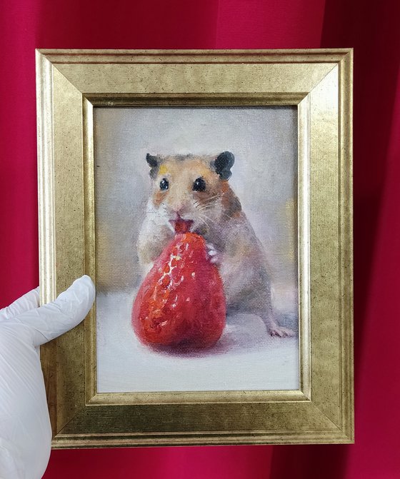 Big 🍓Strawberry And Little Hamster