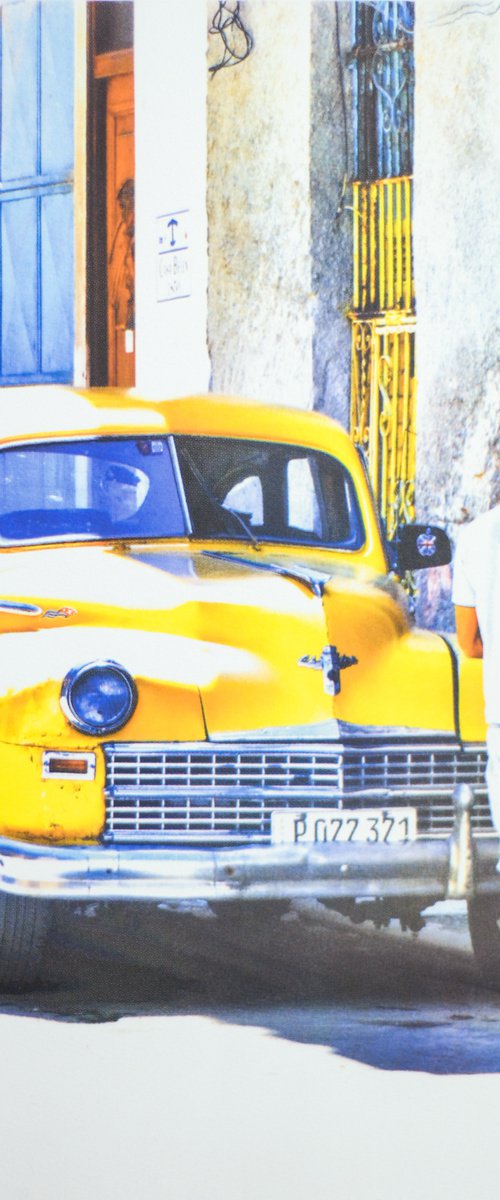 Yellow Car Habana by Robin Ross