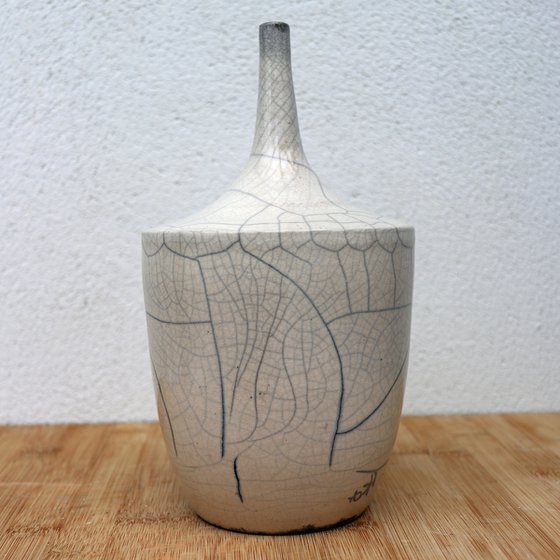 Raku vessel