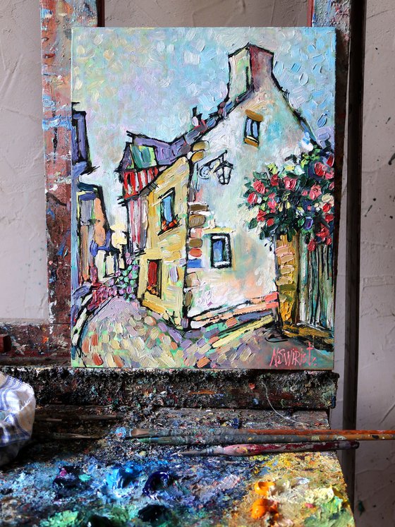House and roses.