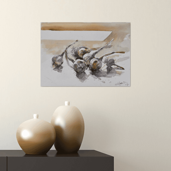 Garlic on table