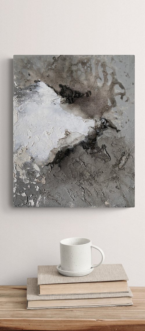 Small echoes /3 by Cristina Dalla Valentina