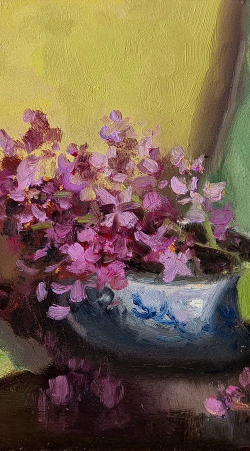 Lilac and Porcelain Vase by Pascal Giroud