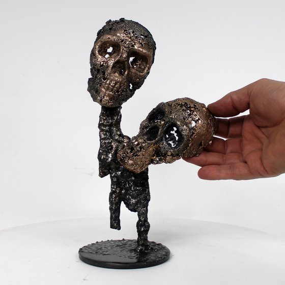 Eros and Agape 26-23 - Skull metal sculpture