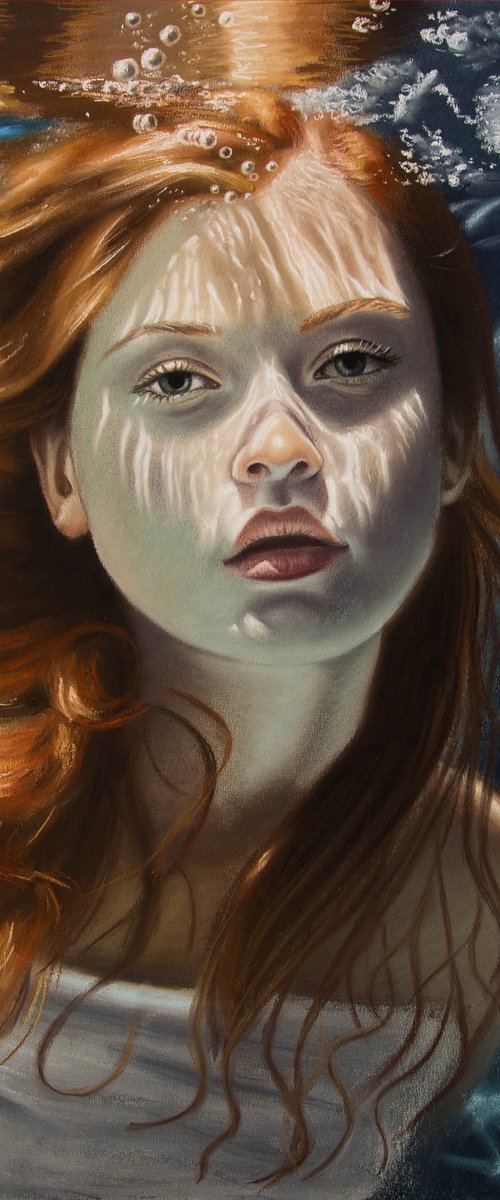 Redhead under water by Inna Medvedeva
