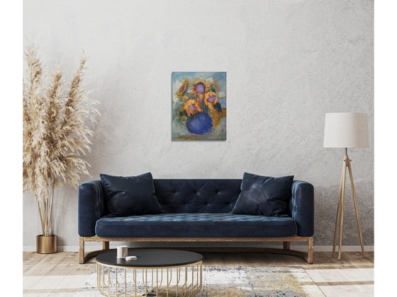 GIRLS DRESSED IN SUMMER