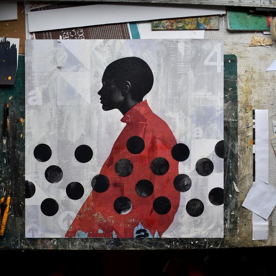 321_Silhouette in red and black