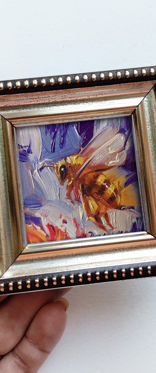 Bee by Nataly Derevyanko