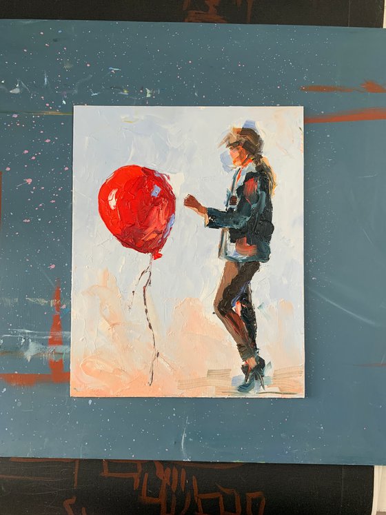Woman, red air balloon.