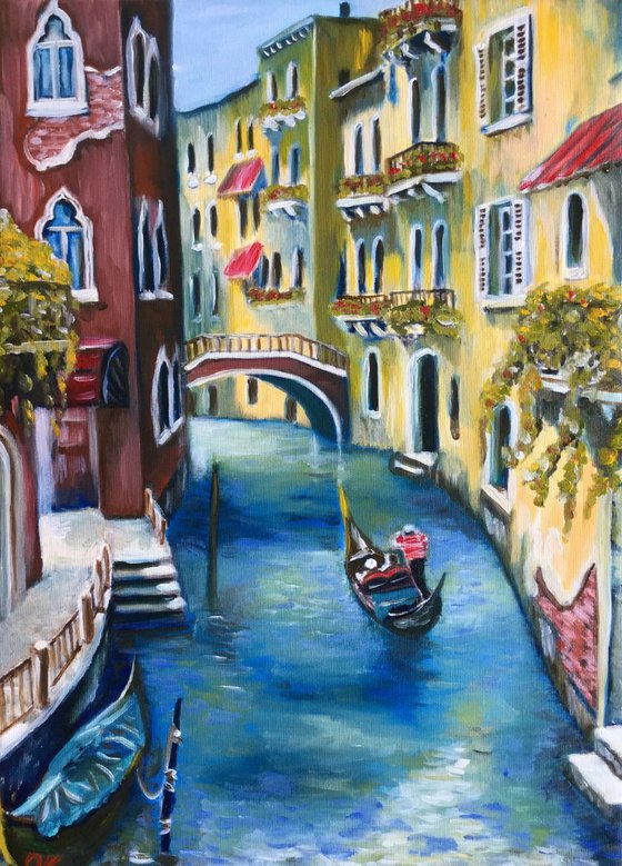 Venice. Canal bridge .
