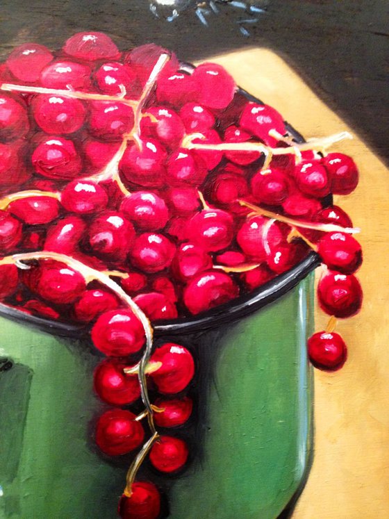 A cup of currants- Original painting - still life on wood ( 8' x 12' ) 20 x 30 cm