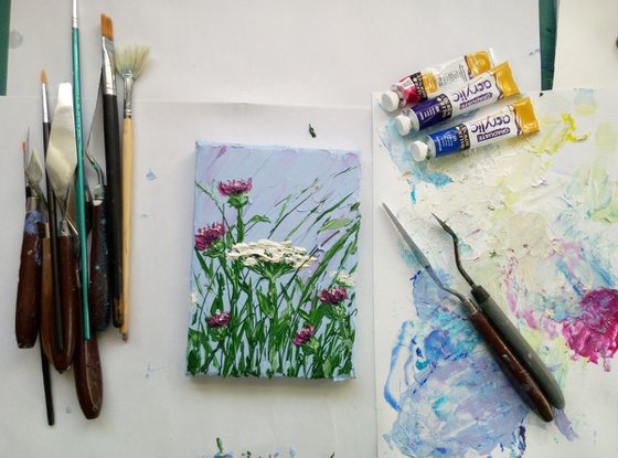 Breeze in the field + Easel or Frame, miniature