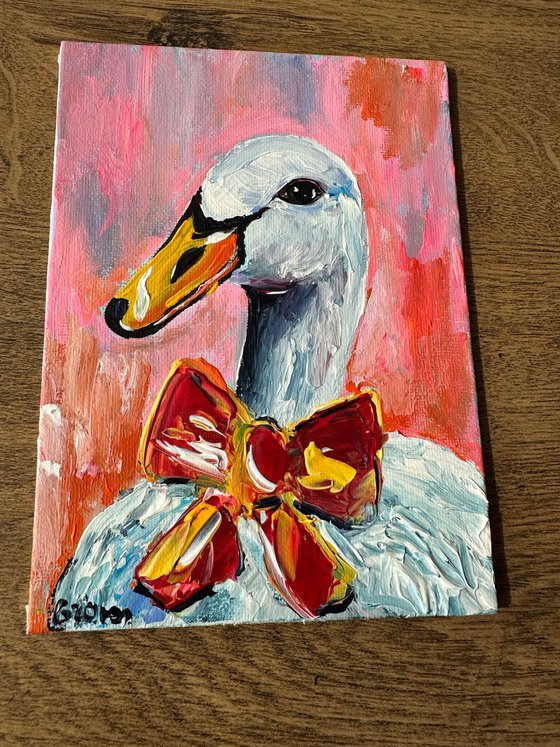 Portrait Goose with bow