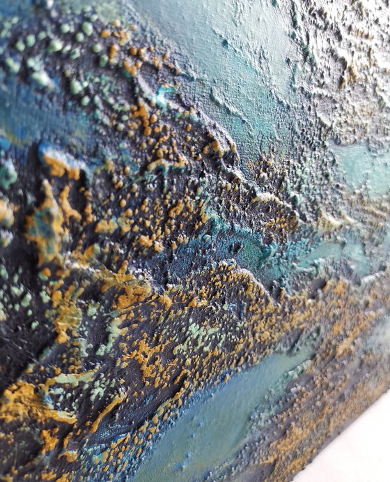 Ocean / Tropical  Lagoon