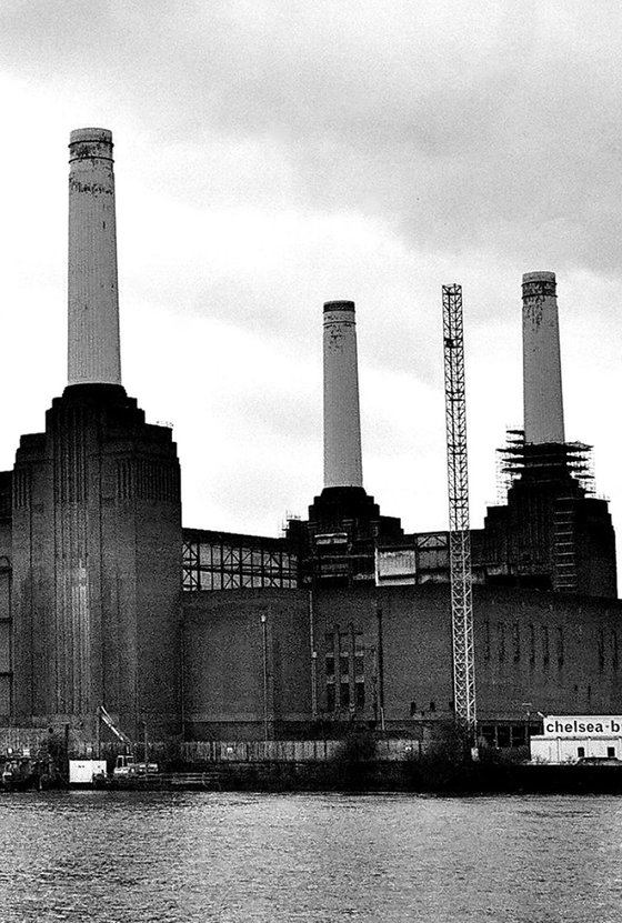 BATTERSEA POWER STATION B&W: London(Limited edition  3/50) A3
