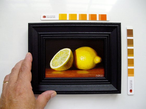 Lemons in chiaroscuro