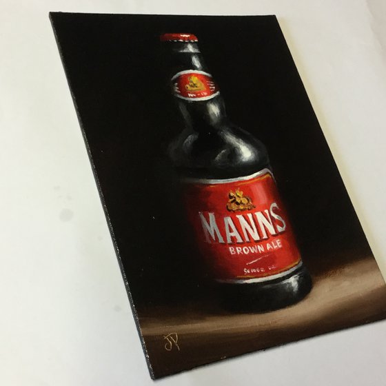 Mann's Brown Ale still life