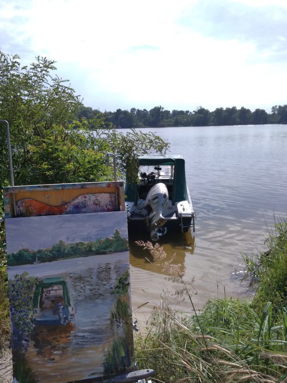 Motorboat on the river. Plein air painting