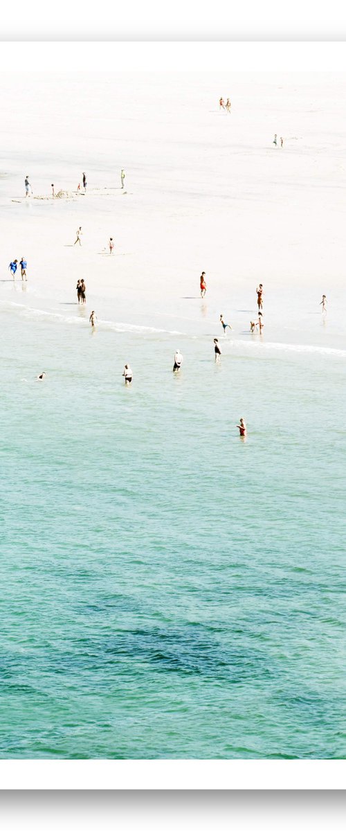 Je prend la vague by Nicolas Le Beuan Bénic