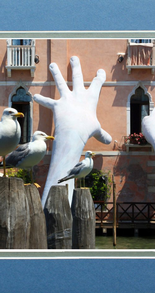 Venice canal sculpture by Robin Clarke