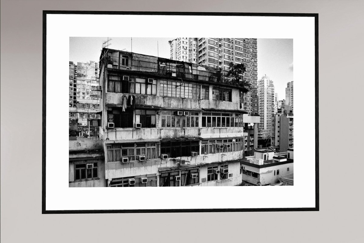 Photorealistic Cityscapes Photograph By Serge Horta, 15 X 10", Hong Kong : Another Time, Another Place, Original Artwork