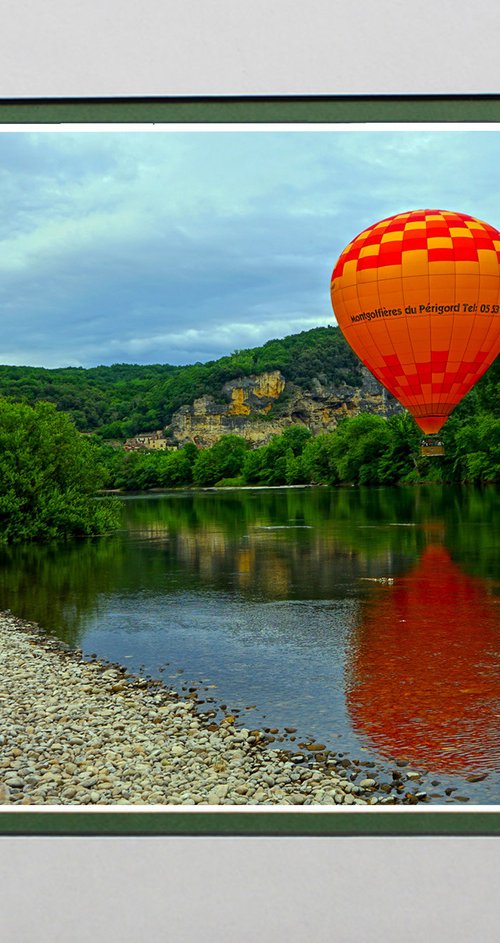 Ballooning Dordogne France by Robin Clarke