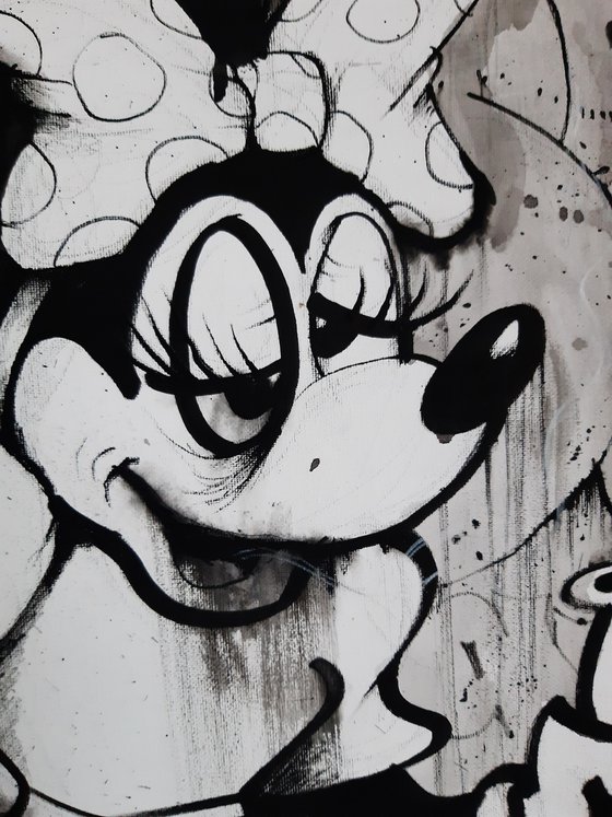 Minnie Drunk