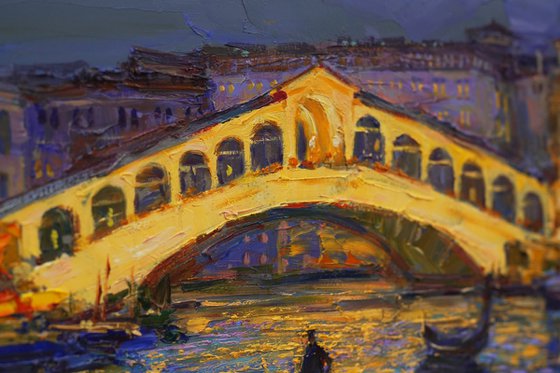 Rialto Bridge. Venice evening