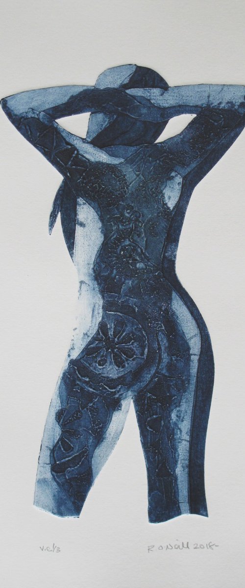 Standing female nude x3 by Rory O’Neill