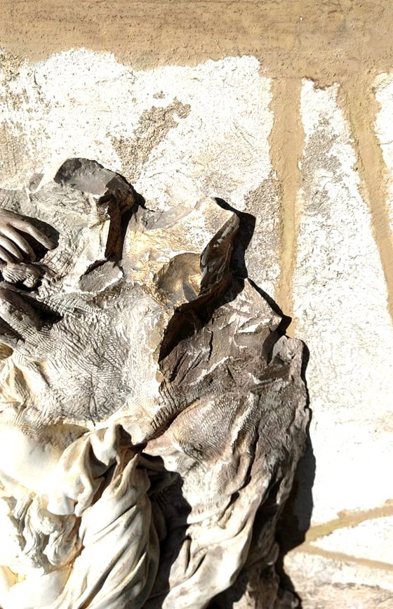 Hign relief MADONNA WITH CHILD Sculpture, 17.3 W x 25.5 H x 3.9 D in   H65x44x8cm