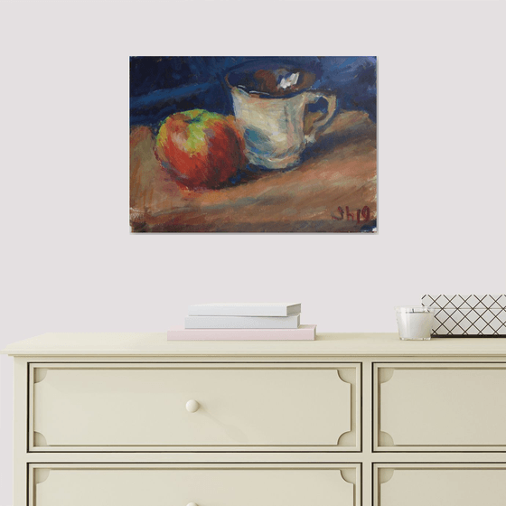 Apple and a cup. Acrylic on paper. 43x32 cm.