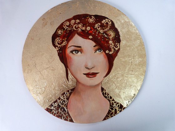 Berenice Gold.  wood round artwork 30cm.