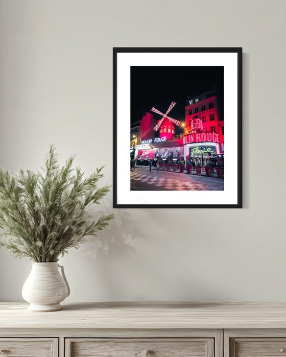 MOULIN ROUGE