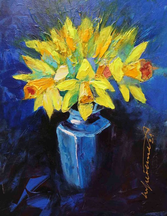 Yellow Daffodils Flowers in a Blue Vase Original Acrylic Painting on Canvas, Floral Impressionist Art Work, Bunch of Flowers in Loose Style, Bouquet Painting