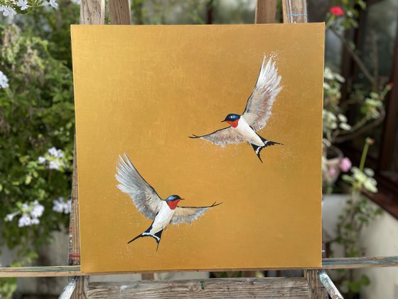 Two Swallows on Gold