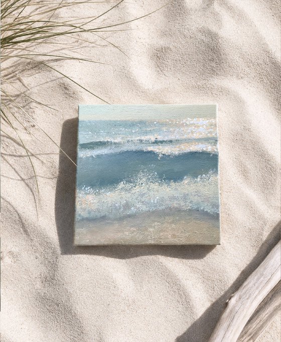 Tiny |I, sea wave