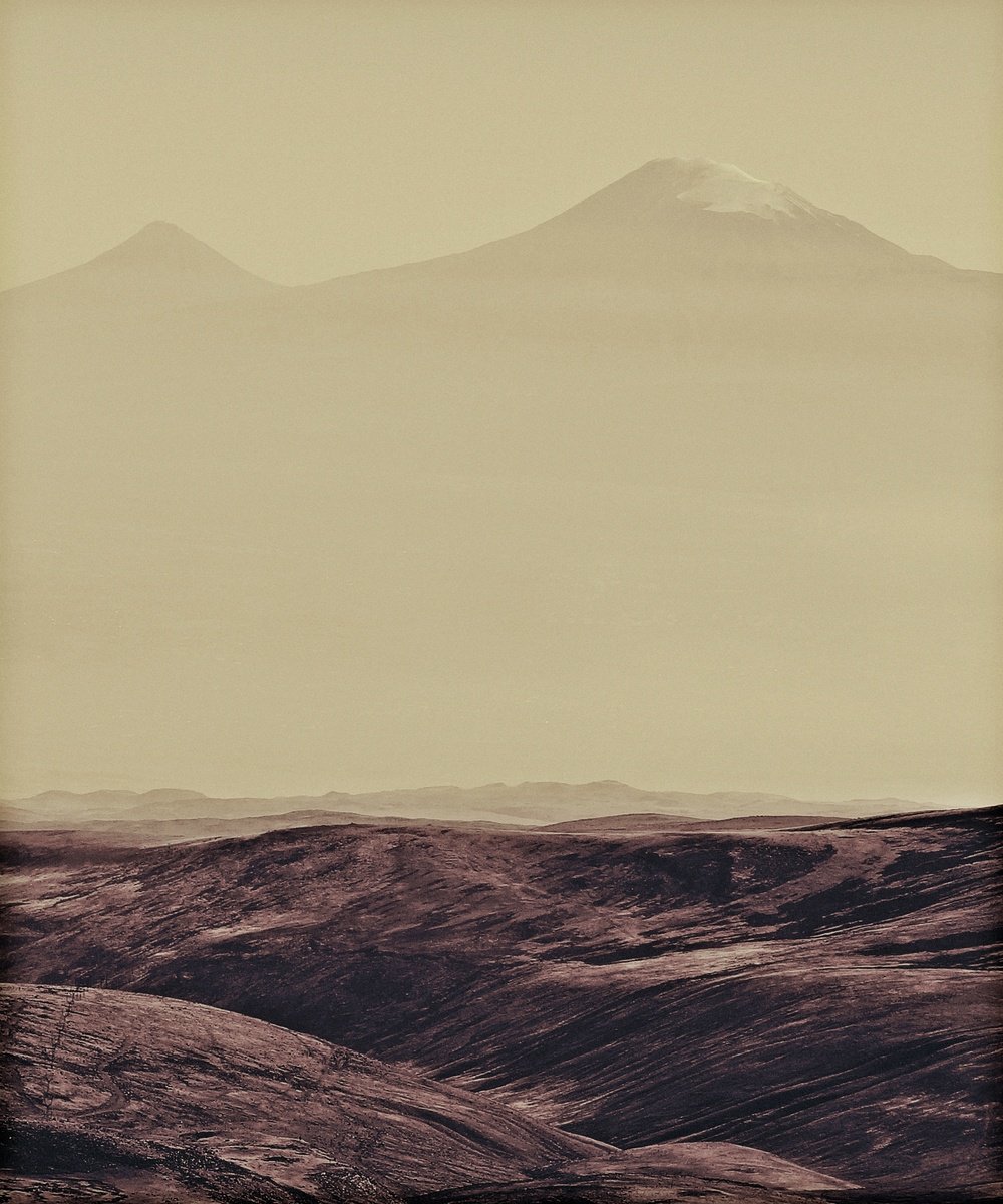 Ararat by Manfred Moncken