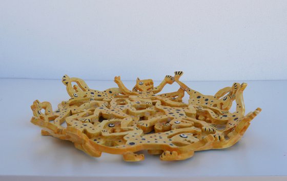 PRATO DIABOS AMARELOS