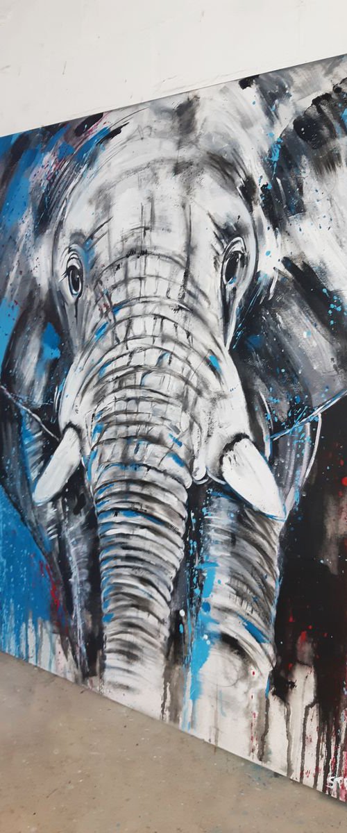 ELEPHANT #11 - Work Series 'One of the big five' by Stefanie Rogge