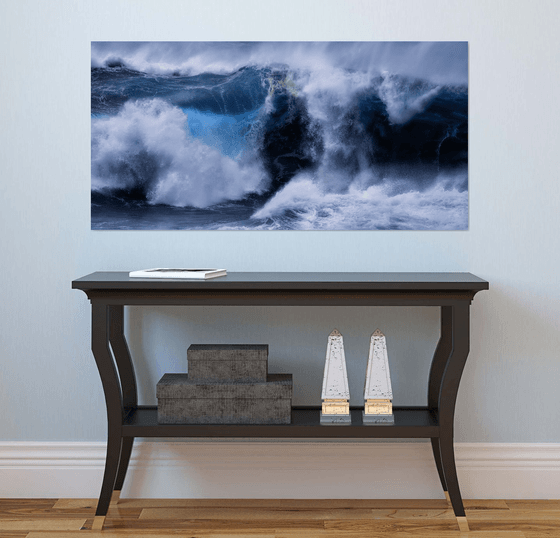 Madeira curling wave