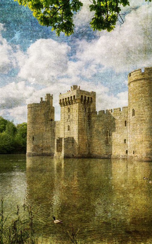 Bodiam Castle by Kevin Standage